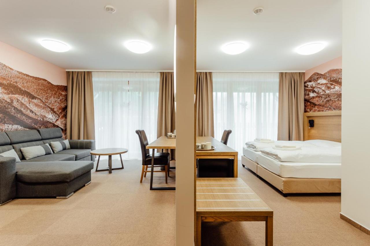 Apartmány Humno Valča Exterior foto